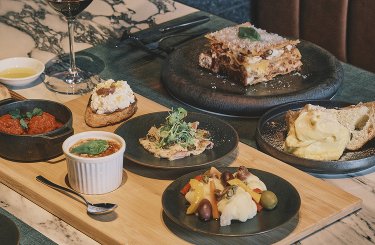 フェスティブ イタリアン ランチ・ディナーコース