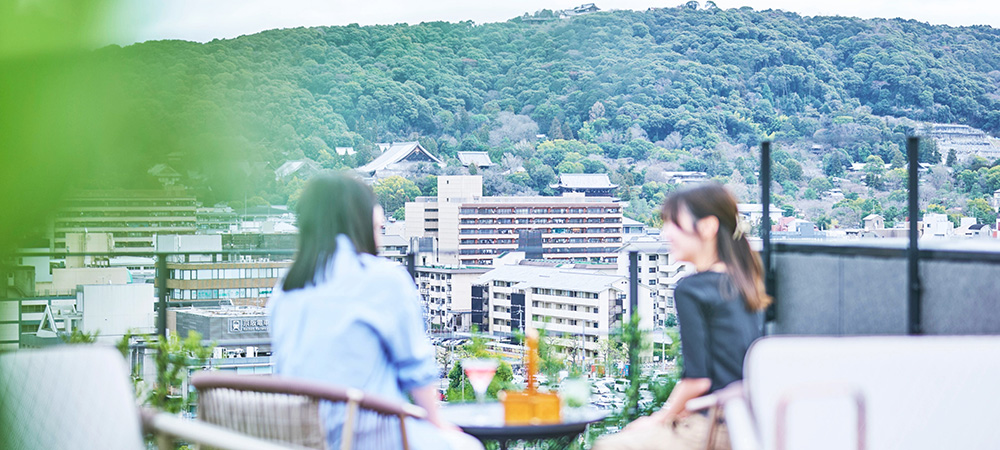 天空で楽しむ、ちょっと特別なランチ＆カフェタイムLunch ＆ Café Time Above the Clouds